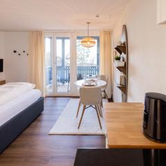 Surfers Studio near Interlaken, at lake with pool