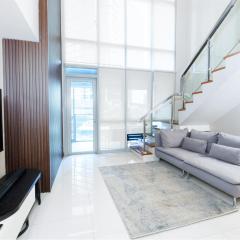 BGC Spacious 1BR Loft Uptown