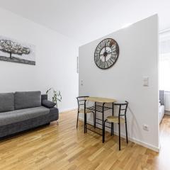 Compact Luxury by JR City Apartments