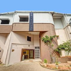 Collection O Yash Inn