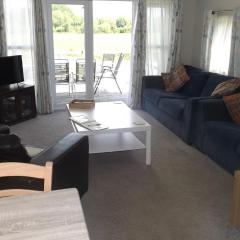 Cosy 3 Bedroom Lodge at Avonvale Holiday Park