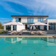 Villa Nura for 8 persons near Porec with 36 m2 heated pool, with wellness & sea view