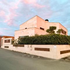 Espectacular casa con piscina