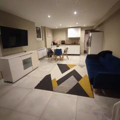 L'aparté Tournonaise（Logement au rez-de-chaussée d'une maison）