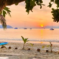NEW Beach Bungalow with sunset view