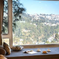 StayVista at Evaara Woods with BBQ & Bonfire