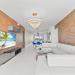 Direct Beach Access in Sunny Isles