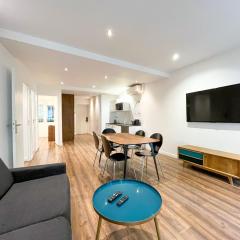 UrbanFlat 201 - Beautiful 2 Bedroom Flat in the center of Paris