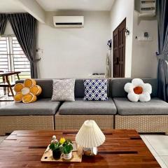 Charming 4BR Family House Quite Area & Cozy