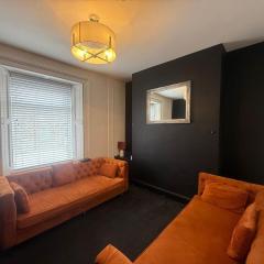 5-Bedroom Manselton House near Swansea Marina