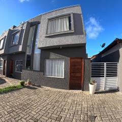 Duplex perto da praia