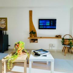 Modern Central Ocean View and Jacuzzi Apartment