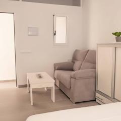 Estudio cerca de la playa y del centro