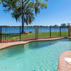 Lakeside Retreat with pool, dock & game room