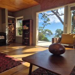 Seaside Serenity - Prime Beachfront Position