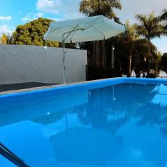 Casa de Campo Pé na Água com Vista para o Rio