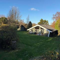 Inviting Summer House On Scenic Røsnæs