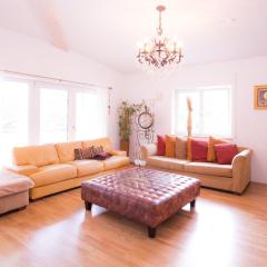 Deluxe Loft Mountain View