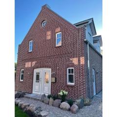 The Linnebargs, House 4