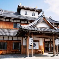 鈴籠城 鈴の間 ダブルベッド2台