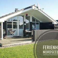 Holiday home in Lankau with swimming pool