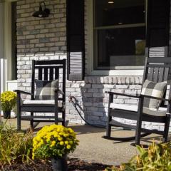 "Zen Den" on the Lake by Roxy Rentals