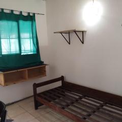 habitacion amoblada con baño privado unicamente para varon SOLO