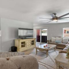 Newly Luxury Condo Oasis