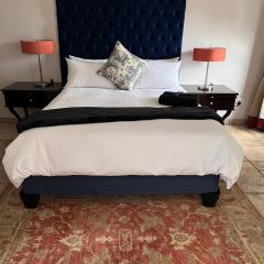 MorningMist Boutique 27 Dawie de Villiers Room 2