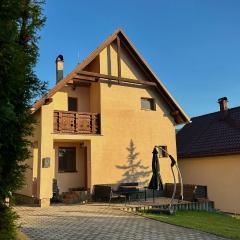 Chata na svahu Regetovka