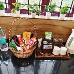 Harichandhanam Inn - Entire Flat, Ground Floor, 200m From East Nada Guruvayur