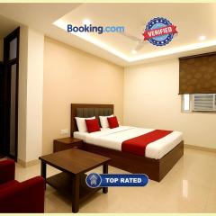 Hotel Premium Silver # Oaks Stay Inn Near Dwarkadhish Temple - Mathura Railway Station - Fully Air conditioning Room # Restaurant And Free Parking -Top Rated Hotel In Mathura