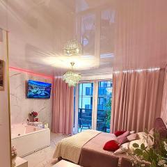 Jacuzzi Bliss by the Motława