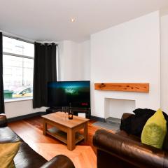 Stylish 2-Bed • Close to City Heath Hospital - Pass the Keys