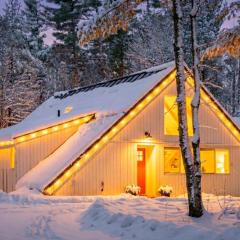 Stratton Ski Haus, Green Mountain Wellness Retreat, Hot Tub & Barrel Sauna