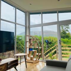 Luxury Portree Cottage Hillside