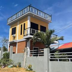 Tiny House in Moalboal Saavedra