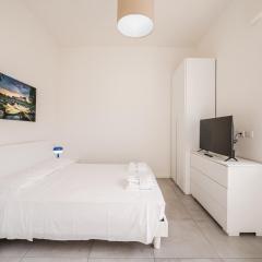 Tosa Apartment - Free WiFi, Air Conditioning & Private Parking