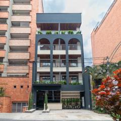 Opera Living by HOUSY HOST