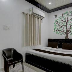 Hotel O FOUR SEASONS P. GUEST HOUSE