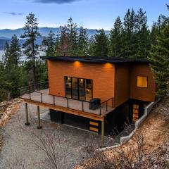 Hygge Hideaway - Breathtaking Lake View & Hot Tub