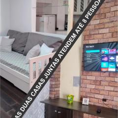 Casa em rua de comércio em Ctba