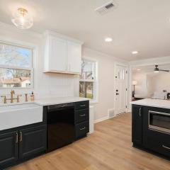 Charming 3BD 2BR Dog Friendly