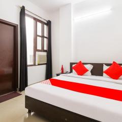 OYO Flagship 37833 Hotel Safe Stay