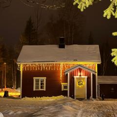 Perinteinen mökki, walking distance from centre