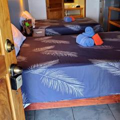 Willy's Fish Camp Hillside Sea View Rooms