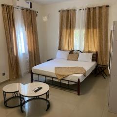 Spacieuse maisaon 4 chambres avec cour ,logement Thies Grand Standing