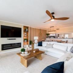 Stunning Luxury Oceanfront Condo 90 Day Minimum
