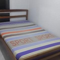 Habitación en apartamento familiar