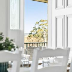 Mountain Views Milton - renovated home near village